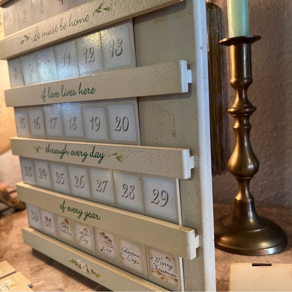 VTG Wooden Farmhouse Perpetual Calendar Floral Hand Crafted Birchfield complete - Picture 15 of 16